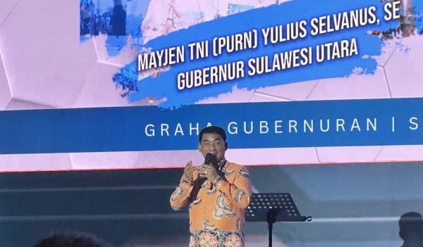 Gubernur Sulawesi Utara Yulius Selvanus 