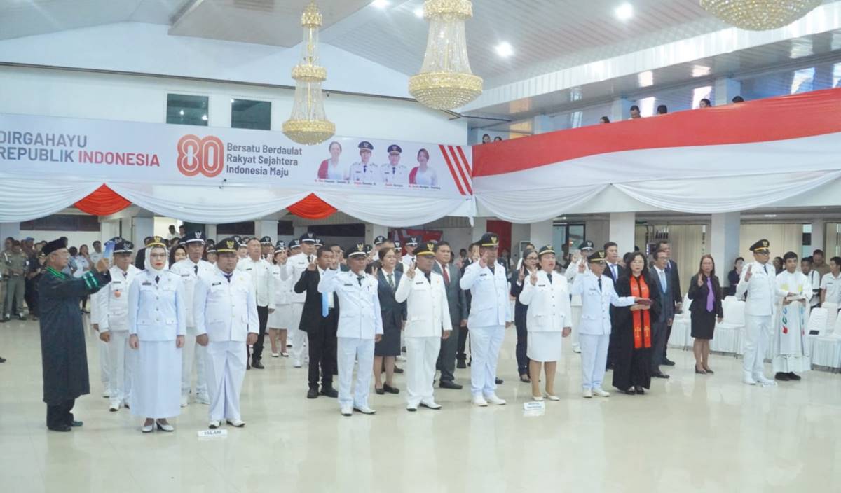 83 Pejabat Pemkot Bitung Dilantik, Hengky Honandar Umumkan Daftar Nama-Nama yang Dirombak