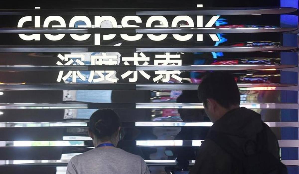Sekretaris Keuangan Hong Kong Sebut Hong Kong Targetkan Penggunaan AI Secara Menyeluruh
