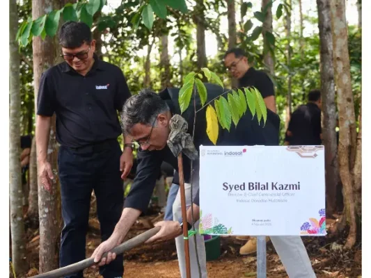 Komitmen Indosat Dukung IKN Berkelanjutan Melalui Aksi Penanaman Pohon