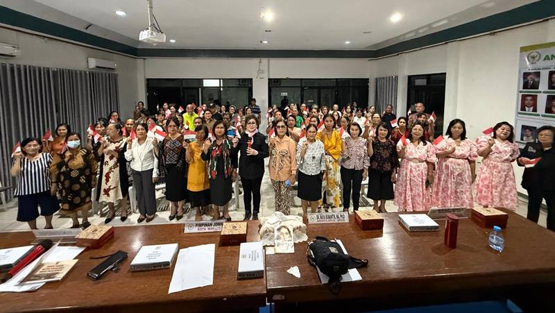 Maya Rumantir Gelar Sosialisasi Empat Pilar Kebangsaan Bersama Jaringan Doa Wanita Nasional Kota Manado