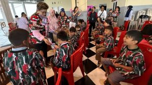 Maya Rumantir: Kasih Sayang, Perpaduan Perasaan dan Tindakan Cinta