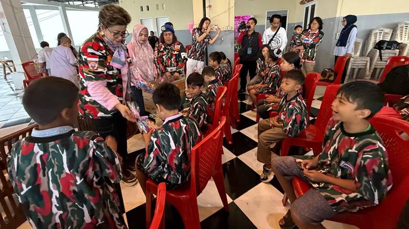 Maya Rumantir: Kasih Sayang, Perpaduan Perasaan dan Tindakan Cinta