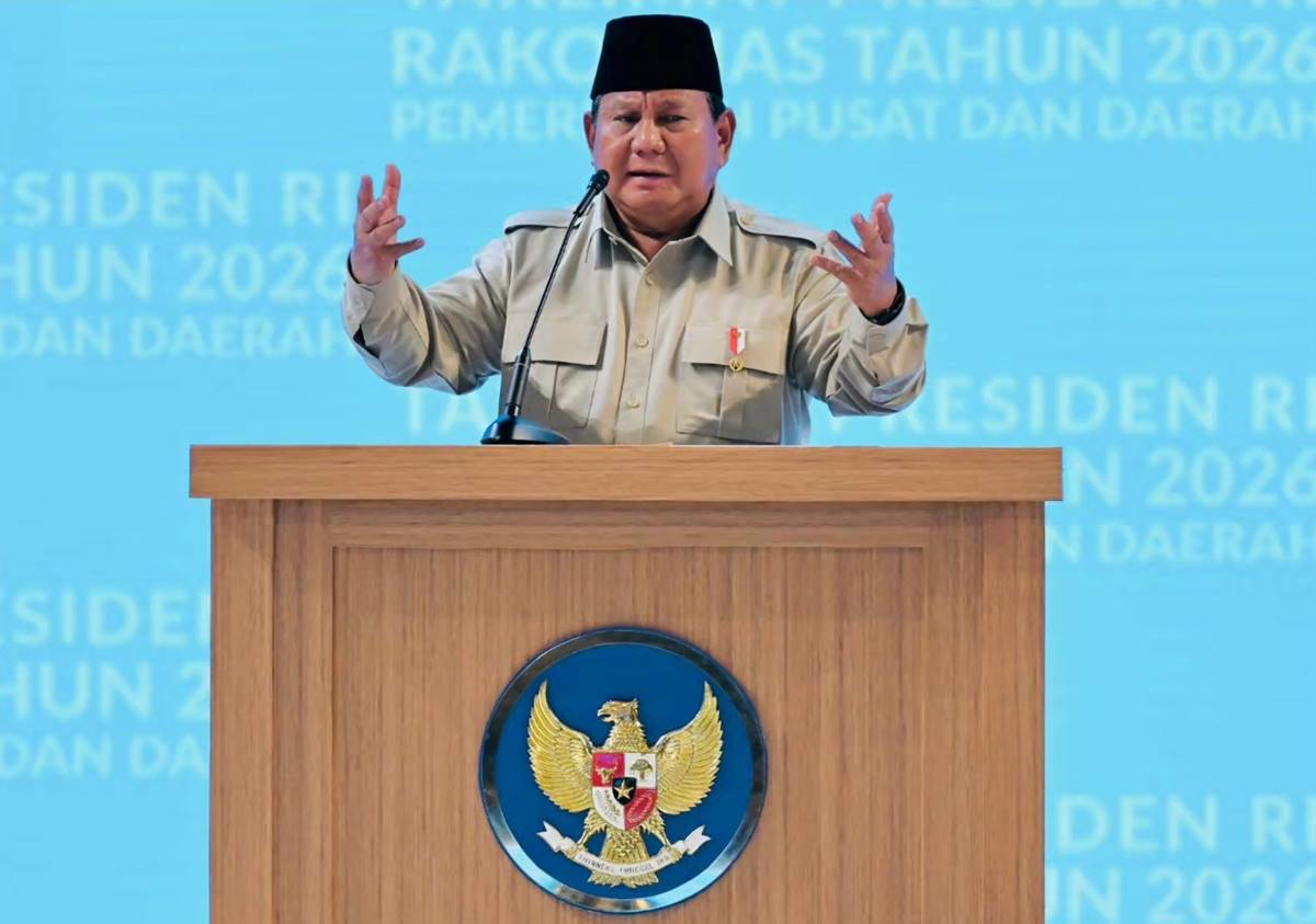 Prabowo Minta Kepala Daerah Tertibkan Baliho dan Spanduk, Soroti Wajah Kota yang Kian Semrawut