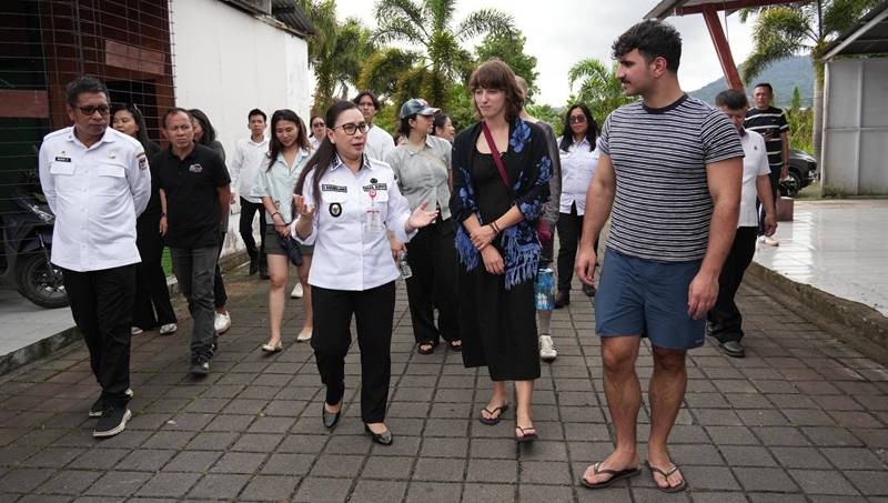 Vanda Sarundajang Sambut Rombongan Edutourism Asal Australia