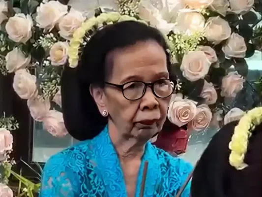 Nenek 83 Tahun Juara Pasanggiri Angklung AHM, Bukti Semangat Tak Lekang Usia