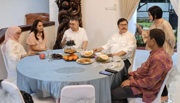 Jan Maringka Silaturahmi Idul Fitri di Kompleks Perumahan Kejagung RI 9 Jan Maringka Silaturahmi Idul Fitri di Kompleks Perumahan Kejagung RI