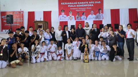 Agustivo Tumundo Wakili Bupati Robby Dondokambey Buka Kejuaraan Karate Piala Kemenpora RI