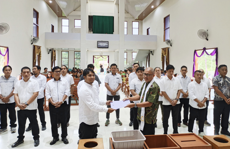 Tim Kerja PKB GMIM Matius Pineleng Resmi Dilantik, Siap Melayani