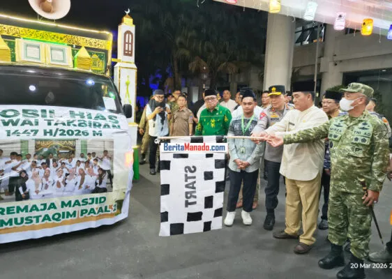 Gubernur Yulius Selvanus Lepas Pawai Takbir Dengan Semangat Toleransi 1 Gubernur Yulius Selvanus Lepas Pawai Takbir Dengan Semangat Toleransi