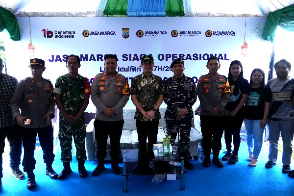 Pastikan Keamanan Lebaran, Bupati Joune Ganda Turun Langsung ke Pos Pengamanan