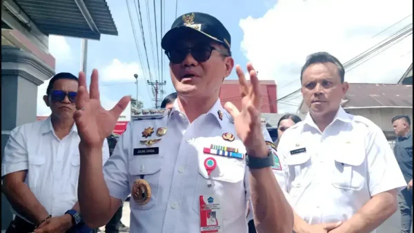 Bupati Joune Ganda Pastikan Jalan Sangkilang Jadi Fokus Pembangunan