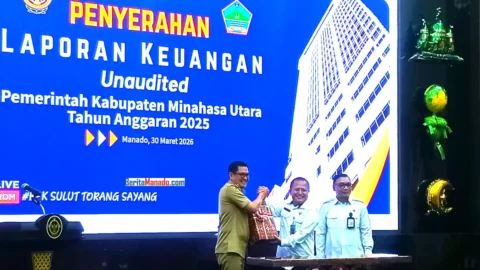 Dorong Transparansi Daerah, Joune Ganda Serahkan LKPD Unaudited ke BPK RI