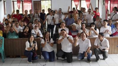 Reuni 30 Tahun, Alumni Smantoe'96 Manado Gelar Bakti Sosial dan Pilih Pengurus Baru