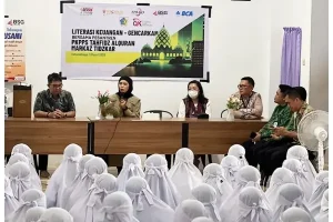 BSG Bersama BCA dan OJK Edukasi Literasi Keuangan Santri di Kotamobagu