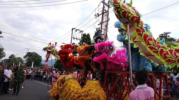 Hengky Honandar dan Randito Maringka Lepas Cap Go Meh Bitung 2026, Pesan Toleransi Menggema 6 Hengky Honandar dan Randito Maringka Lepas Cap Go Meh Bitung 2026, Pesan Toleransi Menggema