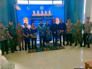 Yulius Selvanus Kunjungi GMIBM, KPw BI Sulawesi Utara Hibahkan Mobil