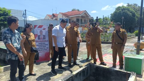 Ronald Kansil Serap Aspirasi Lewat Blusukan, Warga Madidir–Girian Keluhkan Drainase Tersumbat