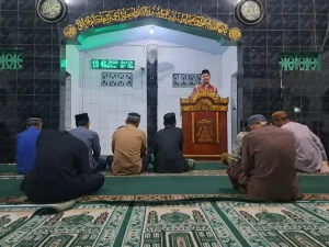 KAJIAN RAMADAN: Ketua BAZNAS Manado Taufiq Permata Ingatkan Jamaah Qordova Malendeng Tentang Pentingnya Zakat