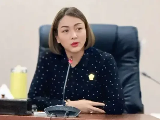 Rapat Dengar Pendapat Lintas Komisi, DPRD Sulut Terima Sejumlah Masukan Dari GEMASS Sulut 12 Rapat Dengar Pendapat Lintas Komisi, DPRD Sulut Terima Sejumlah Masukan Dari GEMASS Sulut