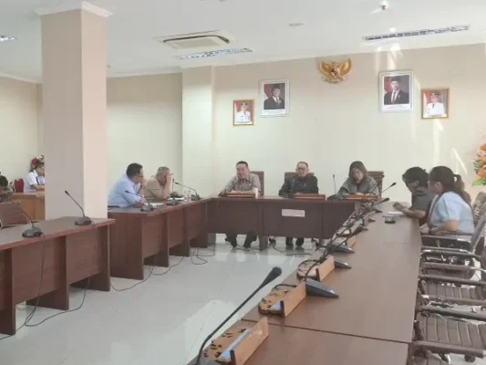 Bahas Revisi Tatib, Anggota DPRD Sulut Amir Liputo Usulkan Pendampingan Staf SKPD Dalam Setiap Kunjungan dan Reses