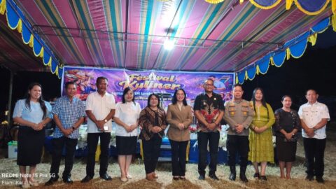 Ketua TP PKK Ellen Honandar Sondakh Apresiasi Festival Kuliner Jemaat GMIM Lembah Kanaan Winenet Saat Pembukaan