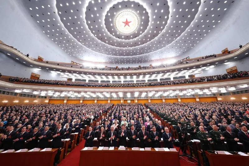 Sidang pembuka sesi keempat Kongres Rakyat Nasional (National People's Congress/NPC) ke-14 diadakan di Balai Agung Rakyat di Beijing, ibu kota China, pada 5 Maret 2026. (Xinhua/Huang Jingwen)
