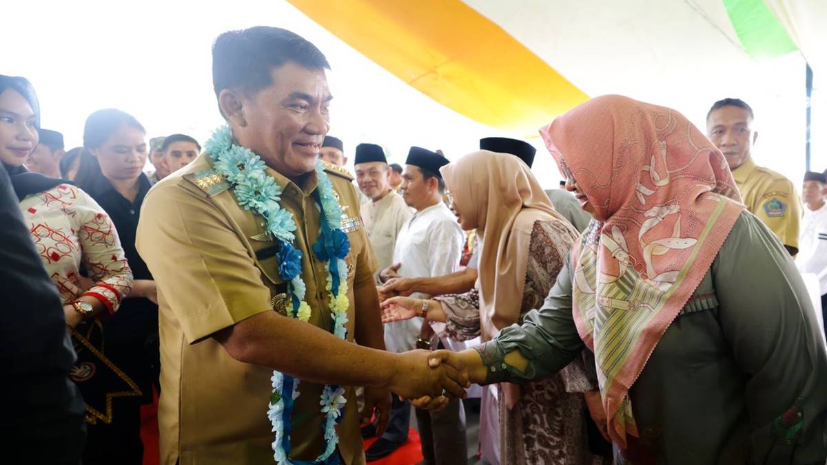 Buka Puasa di Bolsel, Yulius Selvanus Hidupkan "Torang Samua Basudara"
