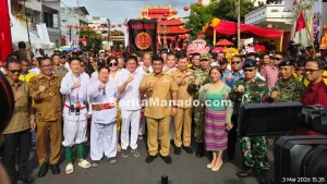 Yulius Selvanus–Victor Mailangkay Hadiri Cap Go Meh Kota Manado, Simbol Harmoni Sulut