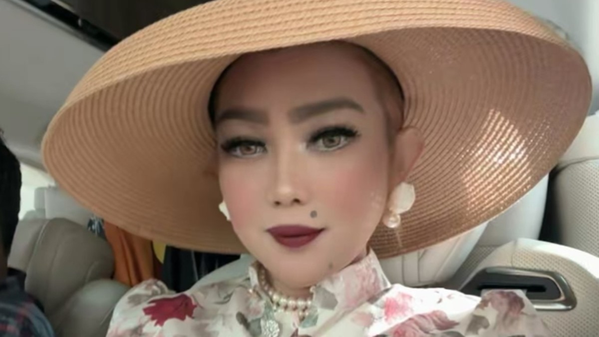 Istri Gubernur Kaltim Buka Suara soal Gaya Noni Belanda: "Hidup Cuma Sekali"