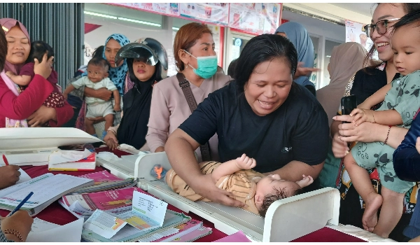 Alfamidi Edukasi Warga soal Pentingnya Protein untuk Cegah Stunting