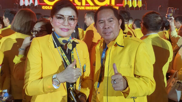 Adrie Kamasi Dukung Michaela Paruntu Nakhodai Golkar Sulut