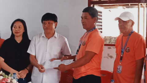 Jurnalis Minahasa Martsindy Rasuh Masuk Bursa Bakal Calon Hukum Tua Desa Rumengkor Satu