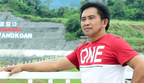 Meidy Pantow Siap Bawa Kemajuan untuk Desa Tonsewer Selatan