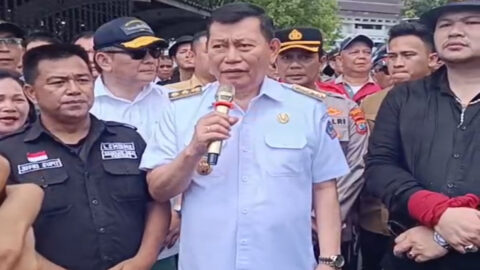 Temui Demonstran, Wagub Victor Mailangkay Tegaskan Komitmen Pemprov Sulut Tindak Lanjuti Aspirasi