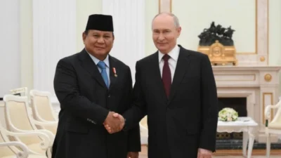 Presiden Prabowo Temui Vladimir Putin saat Menhan Teken Kesepakatan Menteri Perang AS