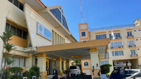 Soal Empat Siswa SMP di Manado yang Dikeluarkan, Dr Edwin Wantah Soroti Kebijakan Sekolah