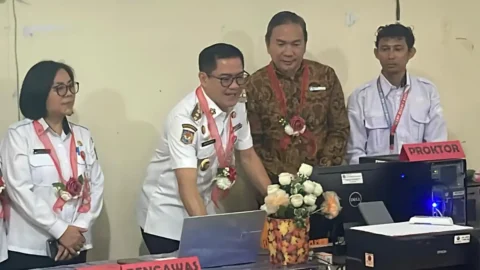 Perkuat Kemampuan Akademik, Joune Ganda Pantau dan Buka Token TKA di SMPN 1 Kauditan