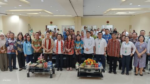 Kunker di Sulut: Wamenkes Benjamin Octavianus Sosialisasi Bantuan Alkes, Targetkan Pemerataan Layanan Kesehatan