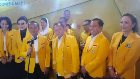 Lepas Jabatan Ketua DPD Sulut, Ketum DPP Golkar Bahlil Lahadalia Janjikan Jabatan Mentereng Bagi Christiany Eugenia Paruntu