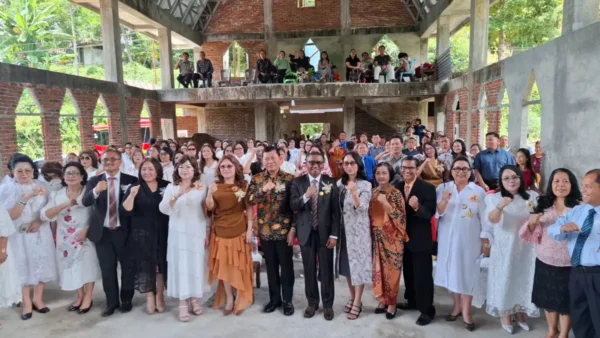 Melayani dan Memuliakan Nama Tuhan, PWK Jakarta Bantu Pembangunan Tiga Gereja di Sulut