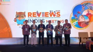 Delegasi RSUP Kandou Manado Paparkan Inovasi Medis di Simposium Mata REVIEWS 3 Mataram