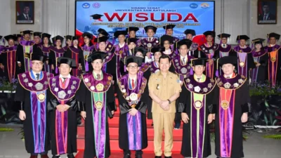 Wisudawan Unsrat Diajak Jadi Generasi yang Memberi Arah, Bukan Sekadar Ikut Arus