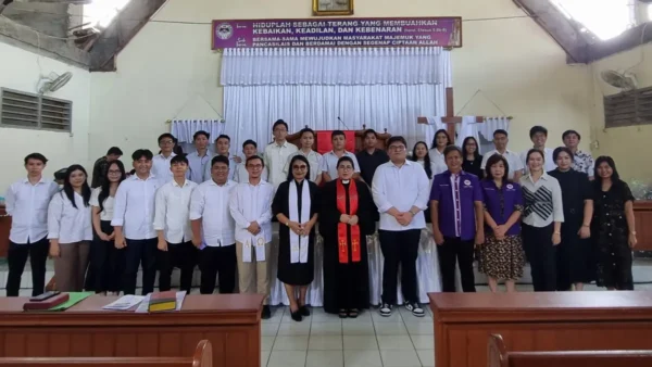 Ray Dondokambey Pimpin Panitia Pemilihan Remaja Teladan GMIM 2026: Fokus Kaderisasi dan Pertumbuhan Iman 9 Ray Dondokambey Pimpin Panitia Pemilihan Remaja Teladan GMIM 2026: Fokus Kaderisasi dan Pertumbuhan Iman