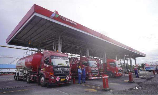 Pertamina Pastikan Stok Solar Aman, Pengawasan Distribusi di Sulut Diperketat 8 Pertamina Pastikan Stok Solar Aman, Pengawasan Distribusi di Sulut Diperketat