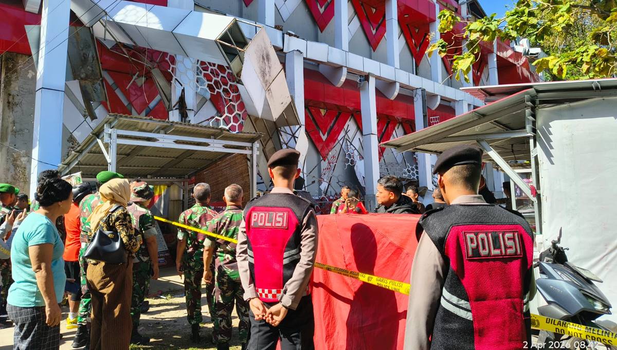 Tsunami Terdeteksi Usai Gempa M 7,6 Guncang Maluku Utara, Minahasa Utara Catat Gelombang 0,75 Meter 9 Seorang warga lanjut usia bernama dilaporkan meninggal dunia setelah tertimpa reruntuhan kanopi di Gedung Hall B KONI Manado.