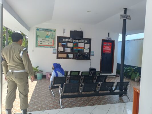 Switchboard dan DVR Hilang, Pelayanan Dukcapil Bitung Lumpuh Total, Kadis Didesak Ambil Langkah Cepat 9 Switchboard dan DVR Hilang, Pelayanan Dukcapil Bitung Lumpuh Total, Kadis Didesak Ambil Langkah Cepat