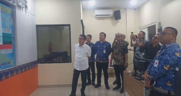Wali Kota Hengky Honandar Instruksikan Camat dan Lurah Siaga Pasca Gempa 7,6 SR, Warga Diminta Tetap Tenang