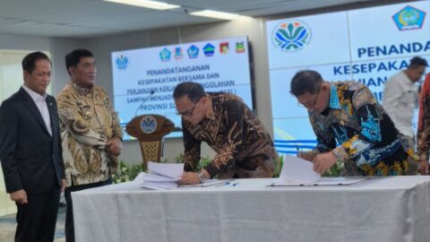 Bitung Ambil Peran dalam PSEL Sulut, Wali Kota Hengky Honandar Hadiri Penandatanganan di Jakarta