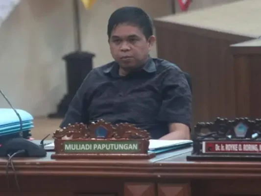 Lulusan Pendidikan Sulut Sulit Masuk PT Favorit, Muliadi Paputungan Soroti Dinas Pendidikan 8 Lulusan Pendidikan Sulut Sulit Masuk PT Favorit, Muliadi Paputungan Soroti Dinas Pendidikan
